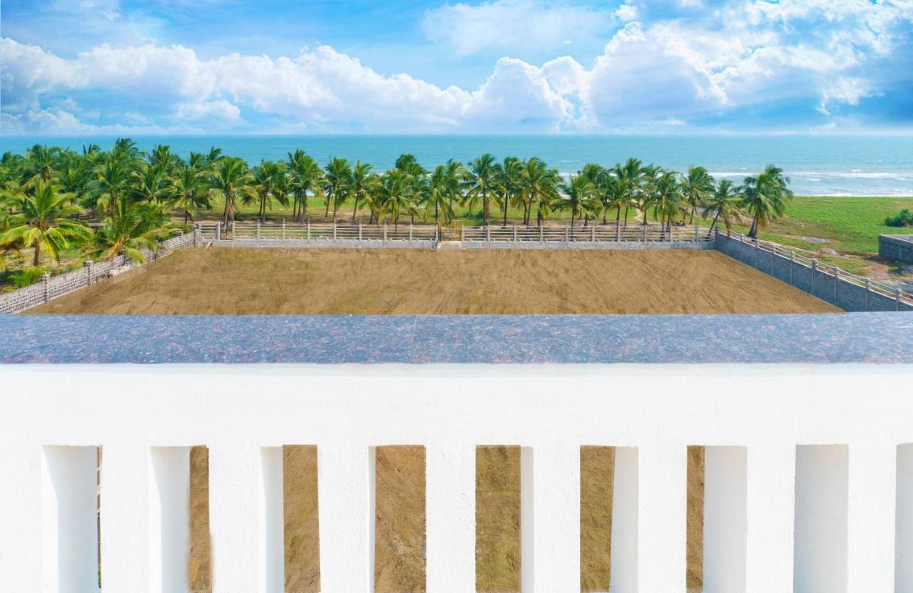 Pranaav Beach Resort بونديتْشيري المظهر الخارجي الصورة